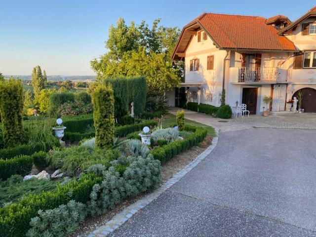 Apartma Jozica In Toncek Sveti Jurij ob Scavnici Bagian luar foto